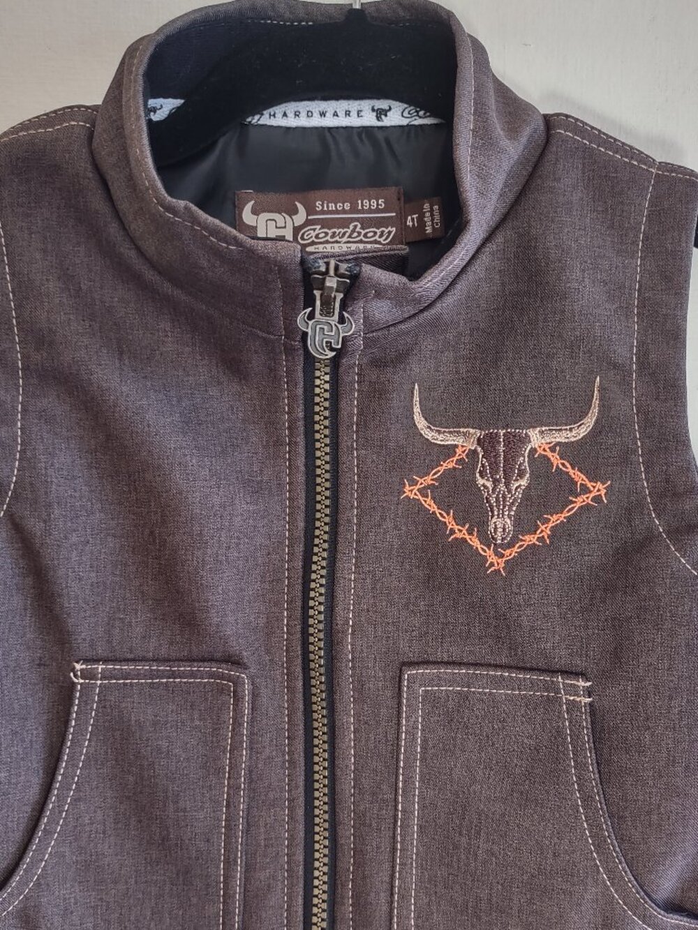 Cowboy Hardware Steer Head Vest Boy Size 4T Chocolate Brown Western Rustic NWOT - Picture 3 of 10